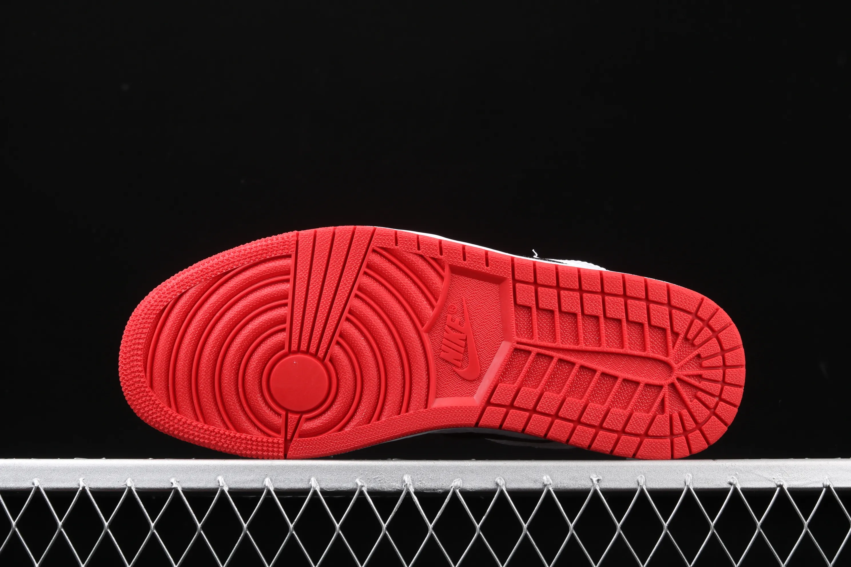 All categories Air Jordan Jordan series basketball shoes Air Jordan 1 Mid CLOT x Air Jordan 1 Mid "Fearless" AJ1 Joe 1 mid-top white silk CU2804-100